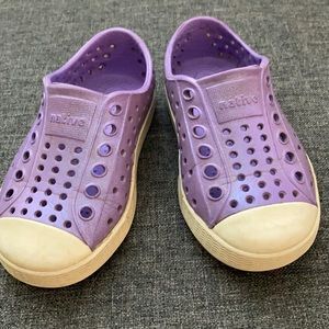 Purple kids Native shoes size C6